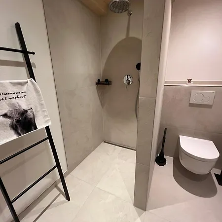 Apartmán Am Hofcafe Giglberg *